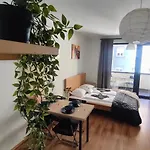 Lejlighed Cozy Near New York Cafe With Balcony, Parking, Ac *