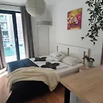 Cozy Near New York Cafe With Balcony, Parking, Ac * Budapest