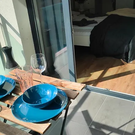 Cozy Near New York Cafe With Balcony, Parking, Ac Appartement *